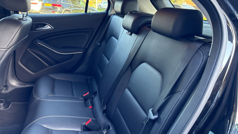 Mercedes-Benz GLA 220d 4Matic Sport Executive 5dr Auto Diesel Hatchback